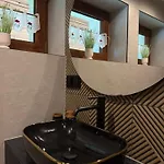 Karolina Centrum Guest house 3*
